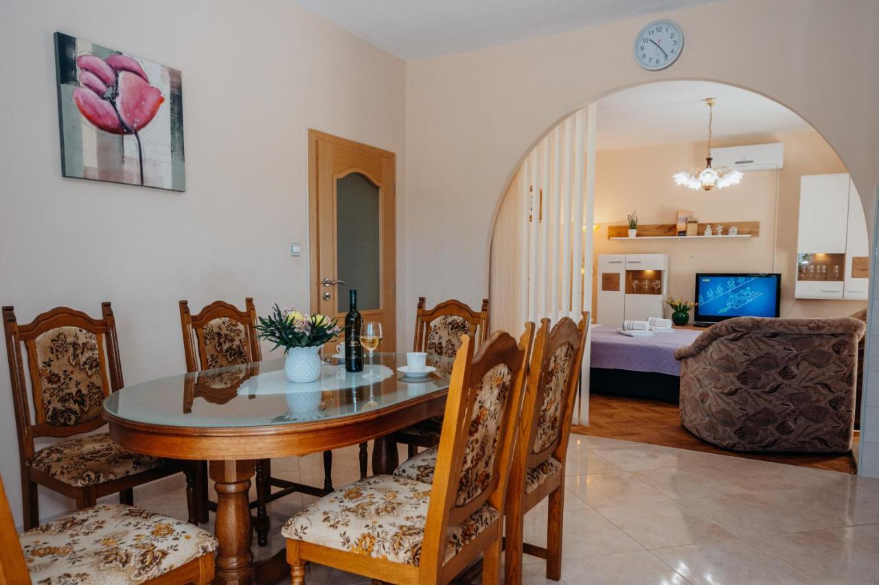 Apartman Neli Vir Exterior photo